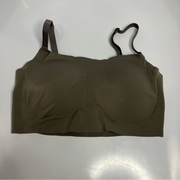 True & Co. True body boost Scoop neck bra adjustable strap wire free gray size M - Picture 2 of 7
